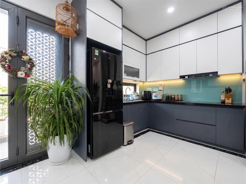 Hàng hiếm khu vinhomes phúc lợi, nhà mới 5 tầng, phòng ngủ rộng, pháp lý chuẩn, ở ngay.