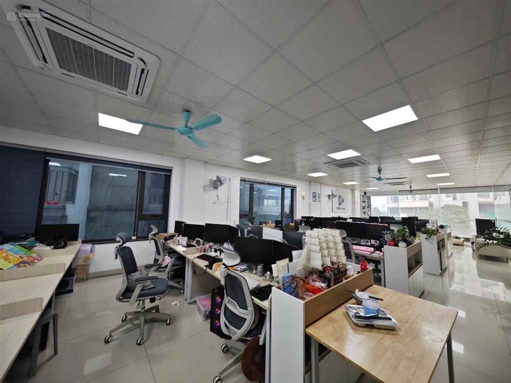Cho thuê văn phòng 120m2 tại tòa tây hà building  đại mỗ  hà nội sẵn nội thất  giá 22tr/th