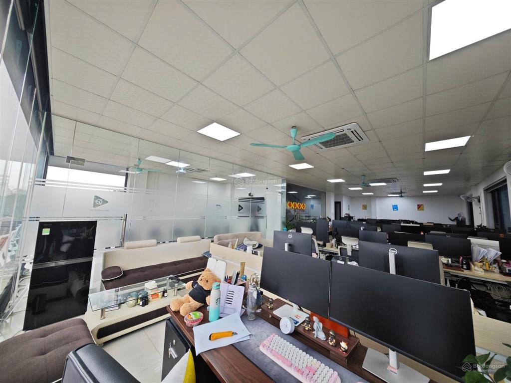 Cho thuê văn phòng 120m2 tại tòa tây hà building  đại mỗ  hà nội sẵn nội thất  giá 22tr/th