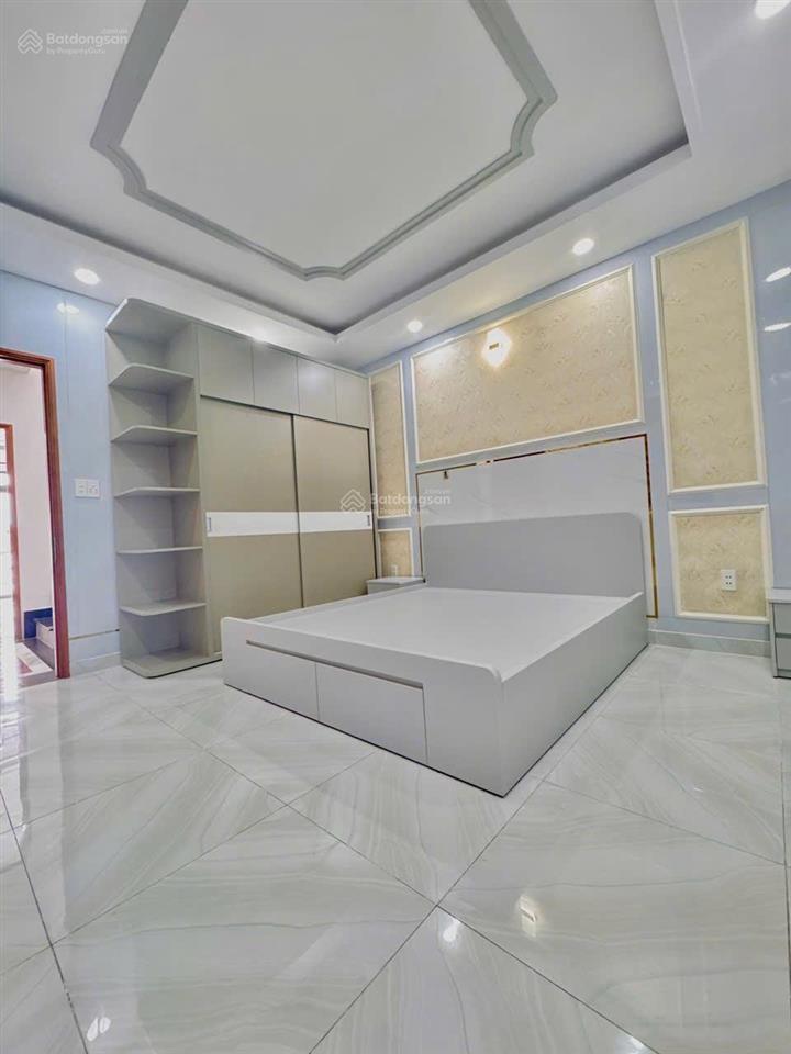 Hẻm oto 8m lê văn quới  4m x 18m  5 tầng btct  full nội thất