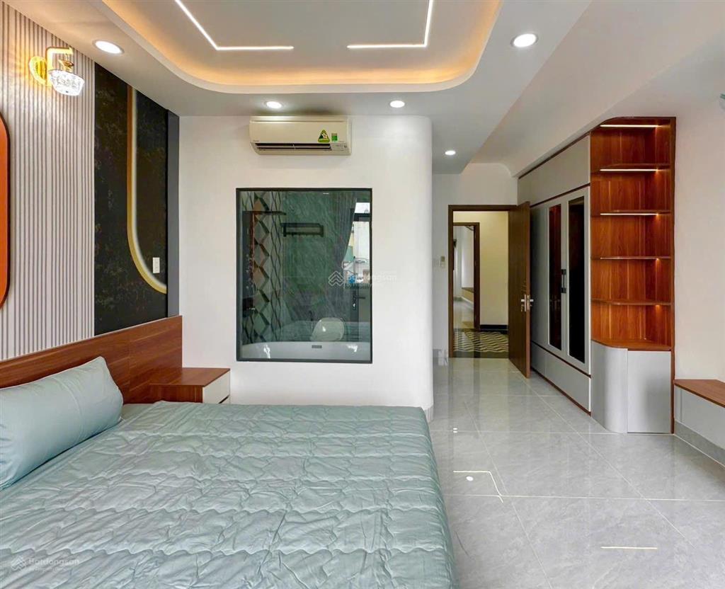 Đường oto 6m nguyễn sơn nối dài  khu cao tầng  5 tầng lửng ngược  có thang máy full nội thất