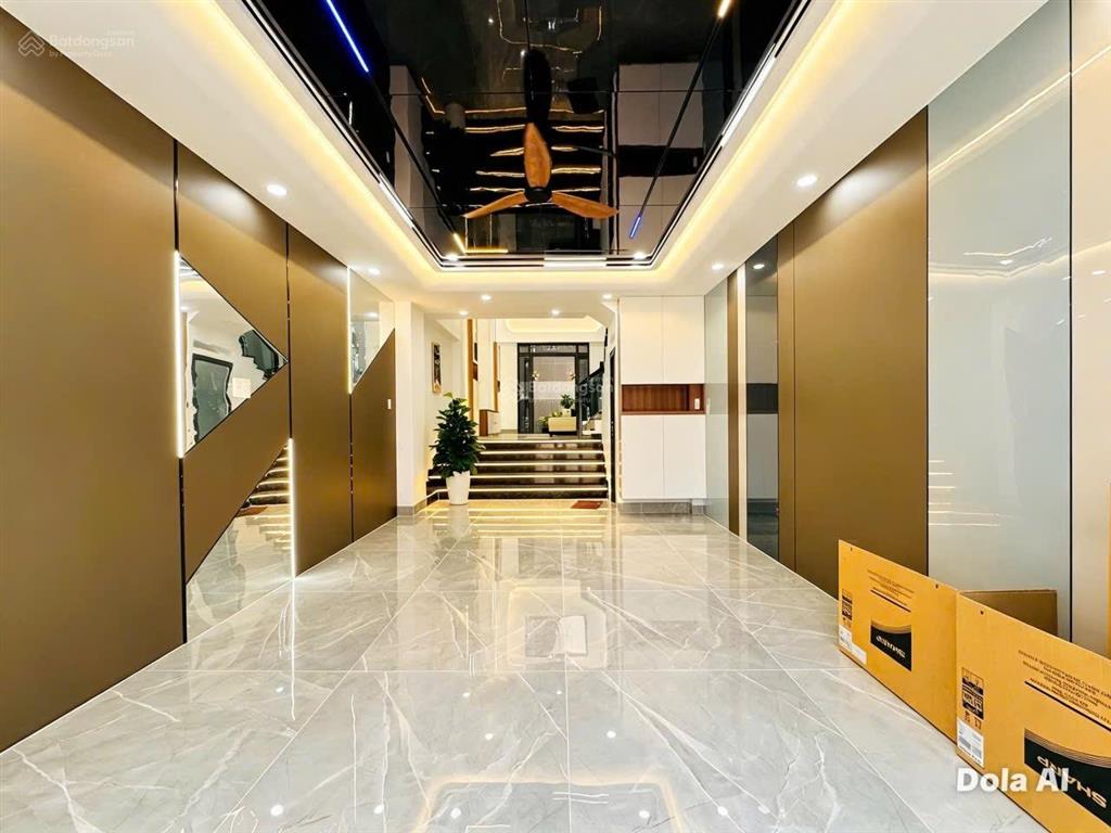 Nhà mới 5 tầng giáp tân phú  4m x 16m  full nội thất