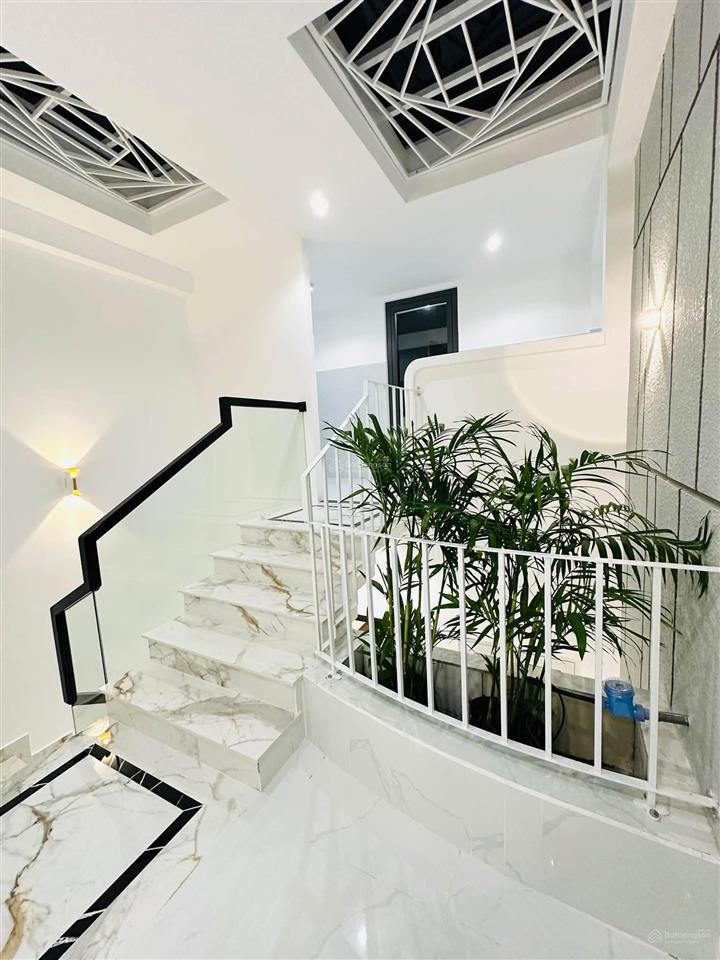 Đường 7m phan anh  tô hiệu  nhà xây mới 5 tấm lệch tầng lửng ngược  full nội thất