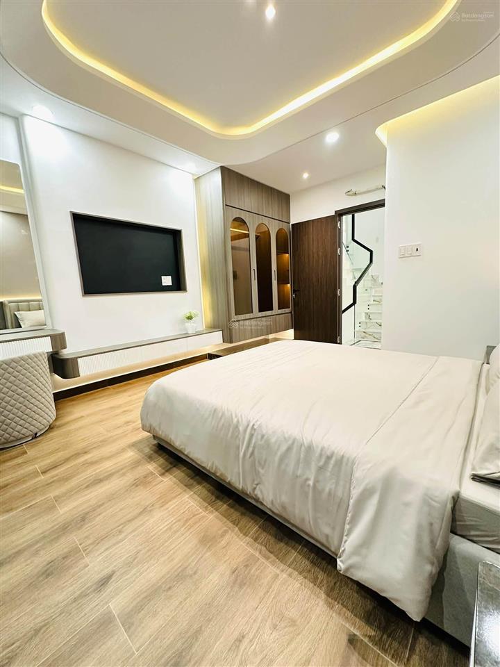 Đường 7m phan anh  tô hiệu  nhà xây mới 5 tấm lệch tầng lửng ngược  full nội thất
