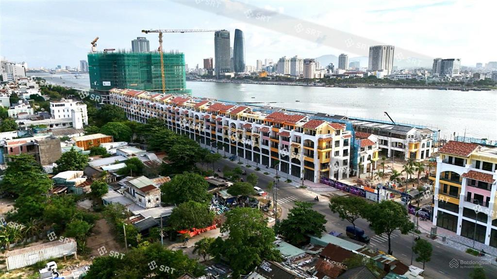 Căn shophouse 3 mặt tiền nổi bật dự án  giá từ cđt sun group