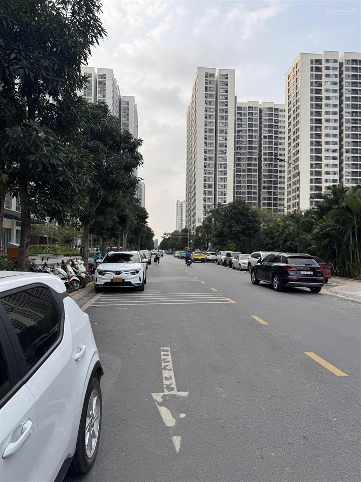 Chính chủ cần tiền bán gấp căn hộ 63m22 ngủ2wcban công thoáng sáng giá 5.6 tỷ tại ocean park 1