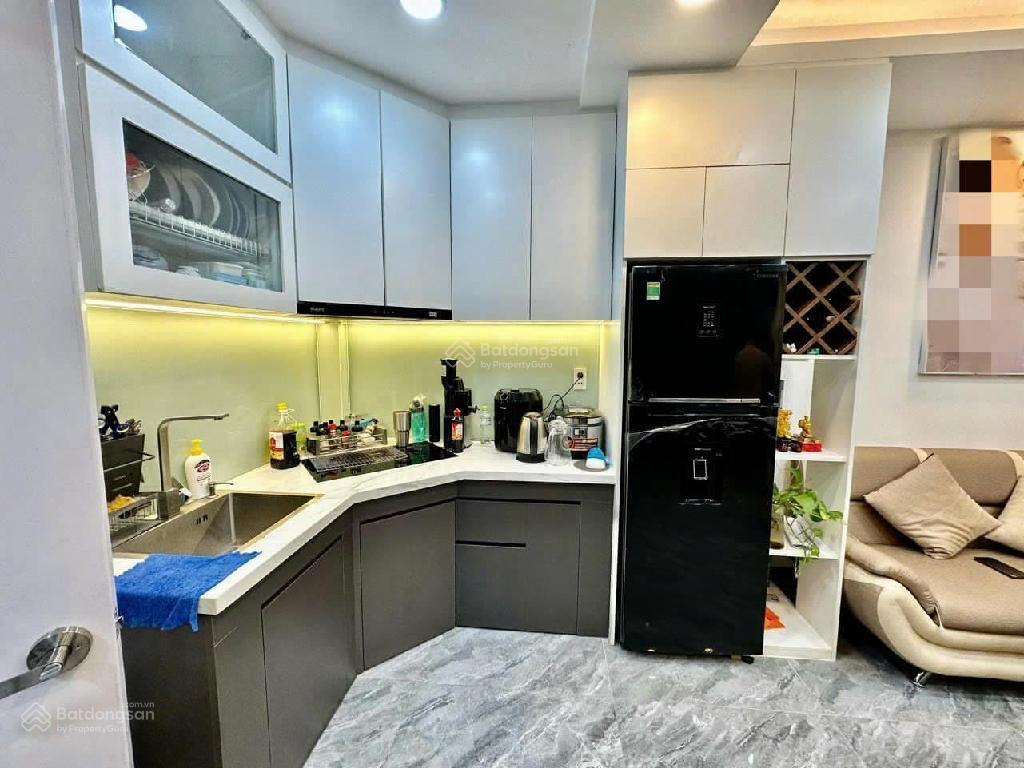4tỷ300  mặt tiền khánh hội ngang 5m  full nội thất  hàng cực hiếm