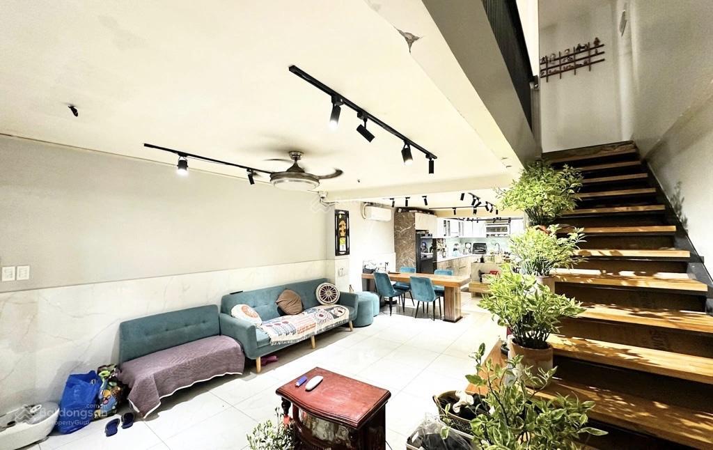 8 tỷ xíu 72m2 ngang 5m 3 tầng khánh hội, q4