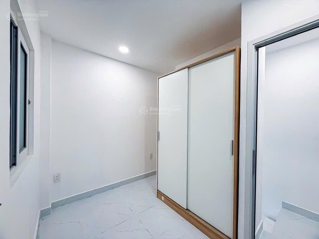 7tỷ500nhà tôn thất thuyết q4 4.3x15m nở hậu thu nhập 30tr/th