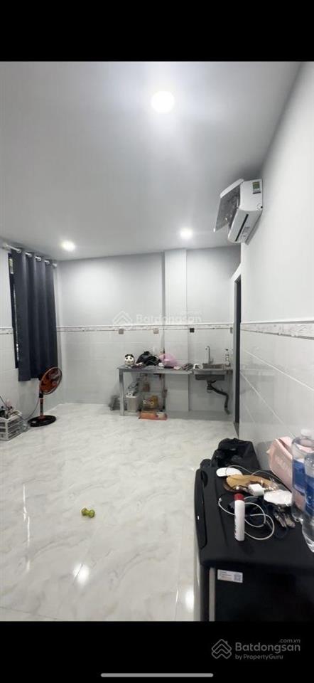 7.9 tỷ  chdv 4 tầng hẻm 200 xóm chiếu q4  71m  8 phòng full thuê