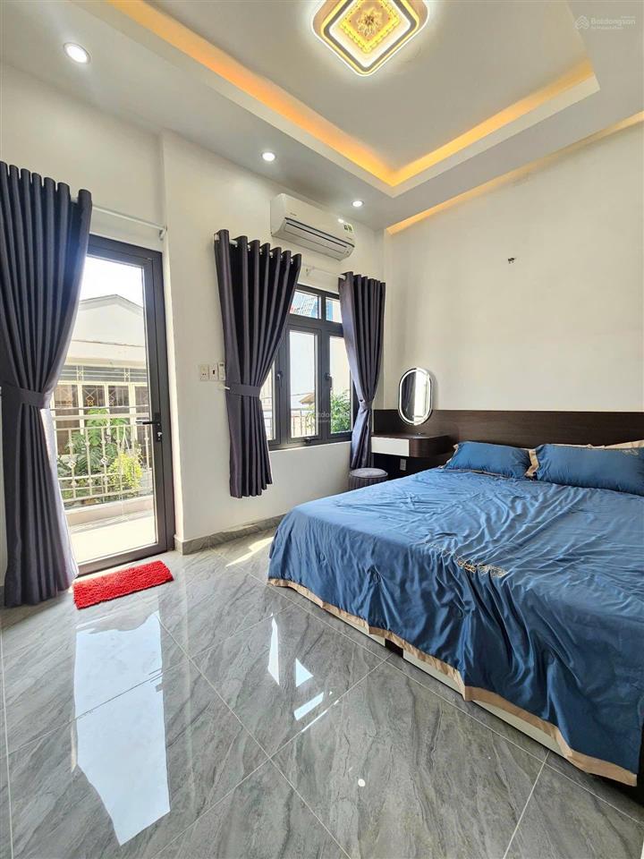 Nhà đẹp 2 mặt tiền  trần xuân soạn quận 7  giá chỉ 5 tỷ 990