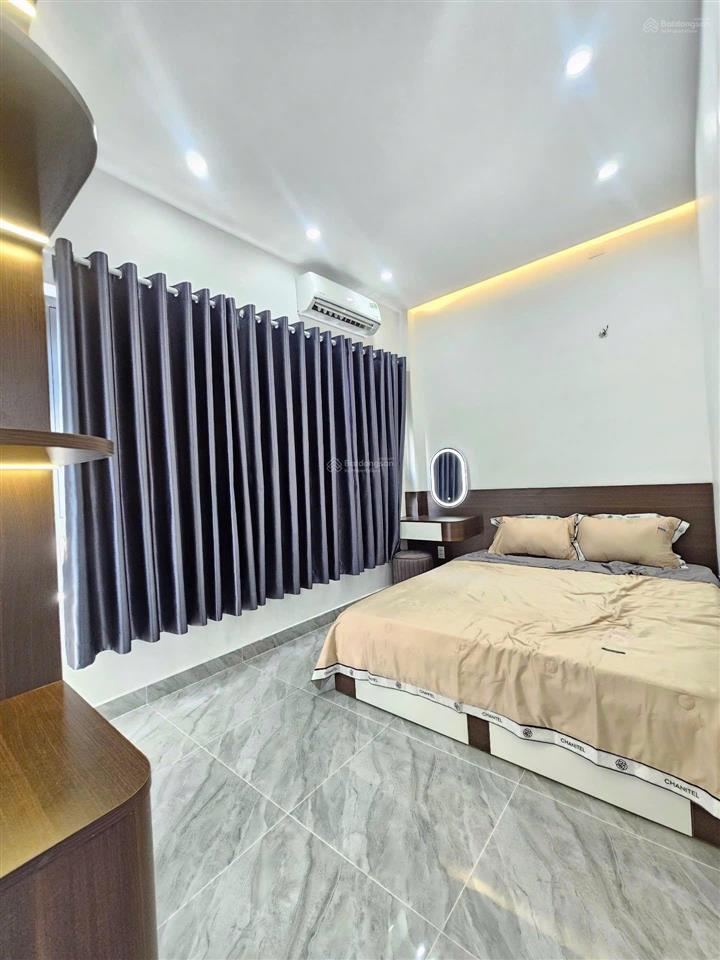 Nhà đẹp 2 mặt tiền  trần xuân soạn quận 7  giá chỉ 5 tỷ 990