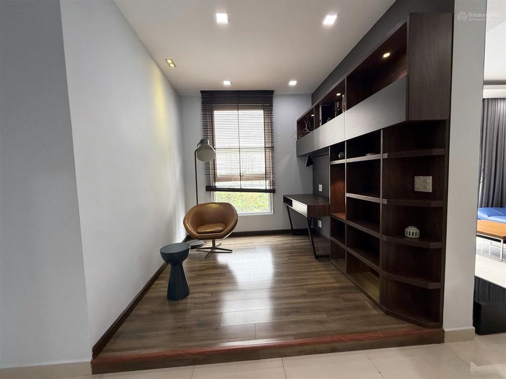 Cho thuê căn hộ chung cư phú mỹ hưng, cạnh trường quốc tế nam sài gòn, 87m2, 2pn, 2wc, nhà sang xịn