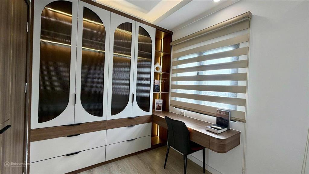 Cho thuê căn hộ chung cư phú mỹ hưng, cạnh sc vivocity, 80m2, 2pn,2wc, nhà đẹp lung linh vào ở ngay