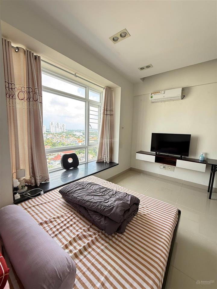 Cho thuê căn hộ chung cư phú mỹ hưng, gần trường nam sài gòn, 82m2, 2pn, view biệt thự nội thất đầy