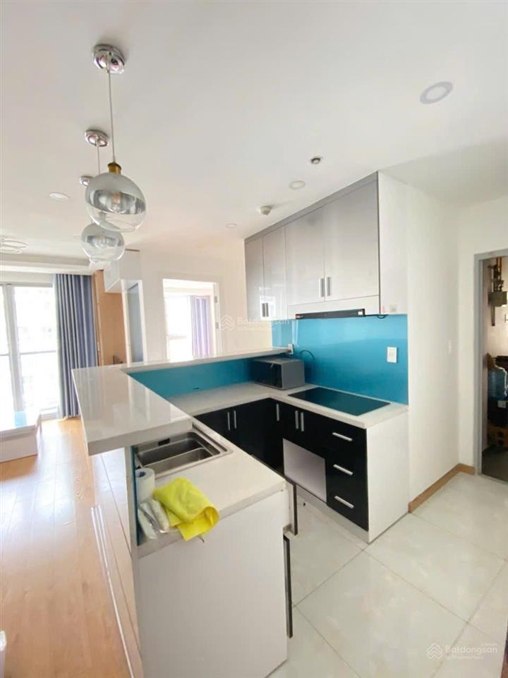 Cho thuê căn hộ chung cư phú mỹ hưng, gần chợ tân mỹ, 71m2, 2pn, 2wc, view hồ bơi nội thất đầy đủ