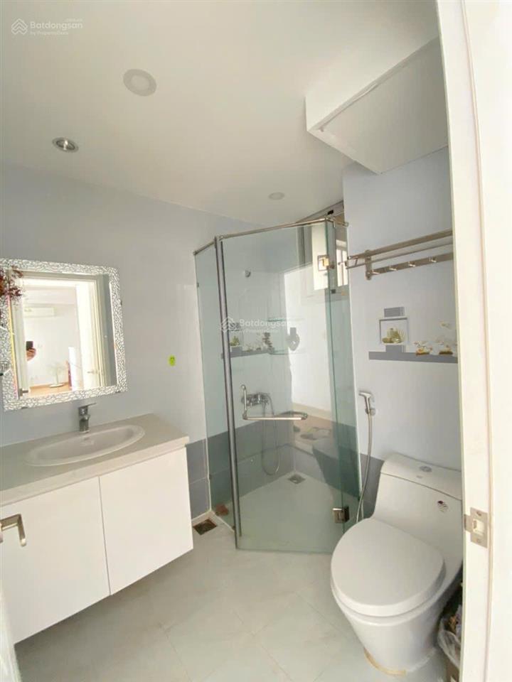 Cho thuê căn hộ chung cư phú mỹ hưng, gần chợ tân mỹ, 71m2, 2pn, 2wc, view hồ bơi nội thất đầy đủ