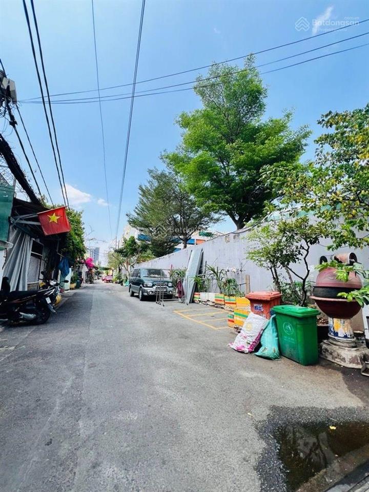 Nhà đẹp 3 tầng  phú thuận quận 7  diện tích 4x20m  hẻm xe hơi  6 tỷ hơn  shr 4pn  dọn ở ngay