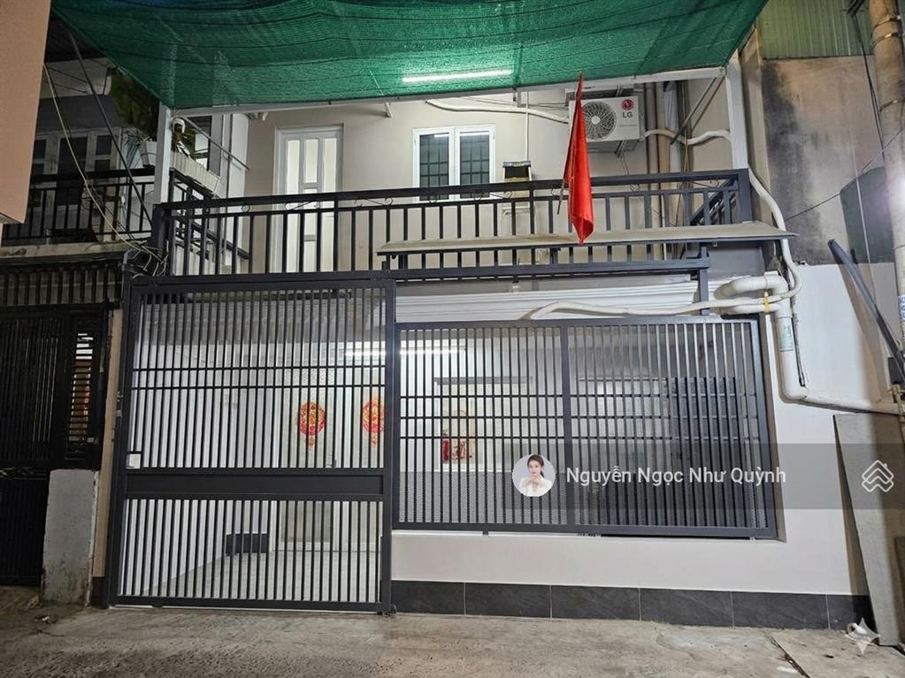 Gấp! bán nhà 5x10m quận 7, nguyễn thị thập nối dài, hẻm thông, 3 tỷ hơn  shr