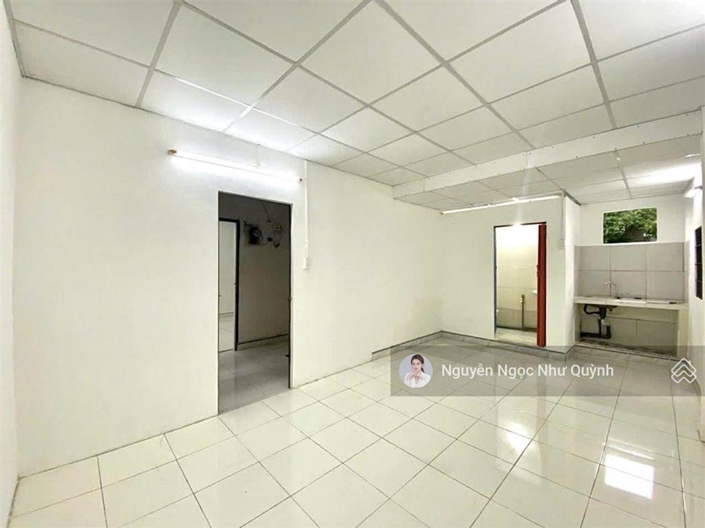 Bán gấp! nhà 2 tầng  kdc him lam quận 7 dt 60m2 (nh8m)4pn  4 tỷ nhĩnh