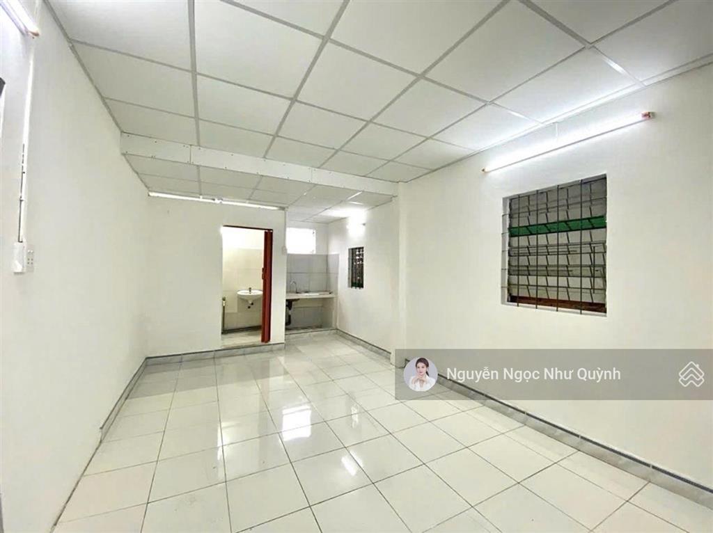 Bán gấp! nhà 2 tầng  kdc him lam quận 7 dt 60m2 (nh8m)4pn  4 tỷ nhĩnh