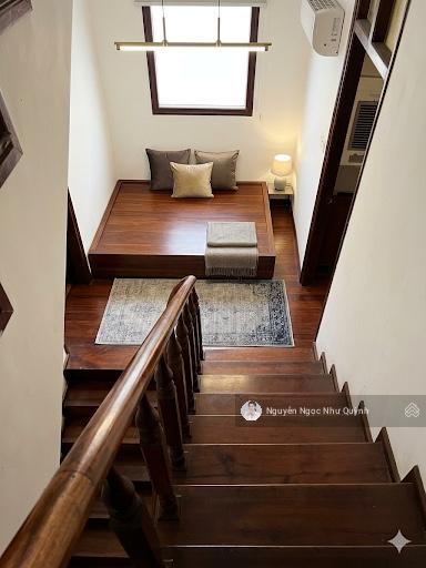 Chính chủ. 5,x tỷ quận 7, nhà 3 tầng đẹp, dt 65m2, 4pn, gần đh marketing, shr