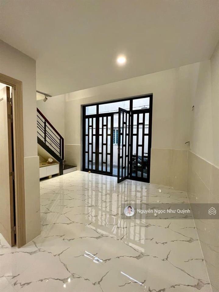 Chỉ 4.x tỷ, nhà mới ngang 5.3m 2 lầu, quận 7, shr, trước nhà 3m  cạnh phú mỹ hưng