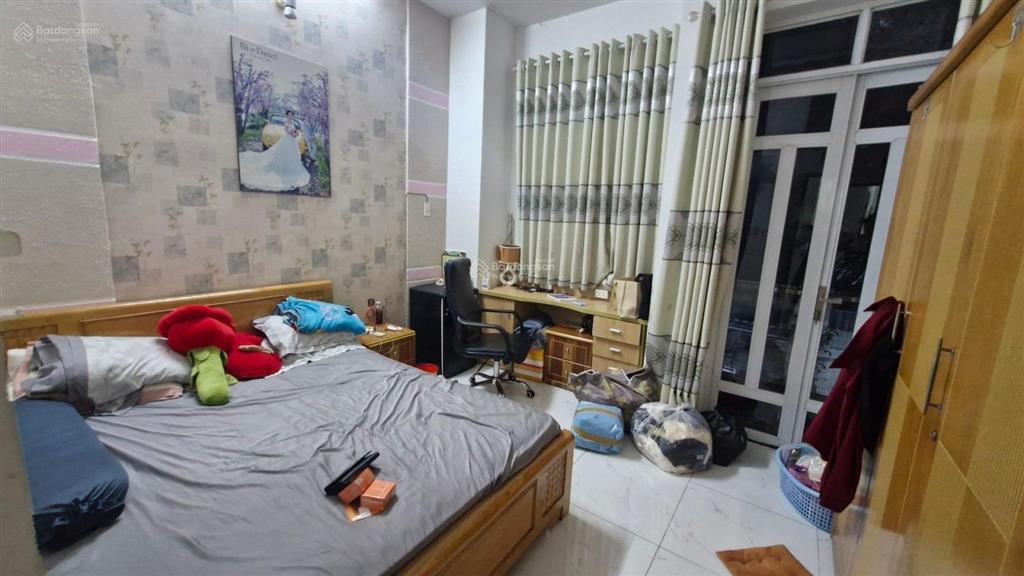 Nhà phố liền kề phú mỹ hưng  dt 80m2  sổ hồng riêng  chỉ 4 tỷ hơn  3pn