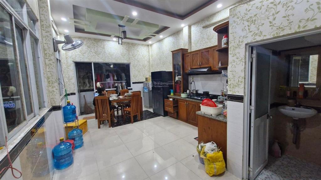 Nhà phố liền kề phú mỹ hưng  dt 80m2  sổ hồng riêng  chỉ 4 tỷ hơn  3pn