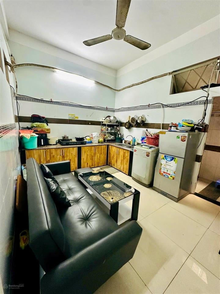 Nhà lê văn lương xe hơi ngủ trong  ngang 5m dài 15m  5 tỷ nhỉnh  shr