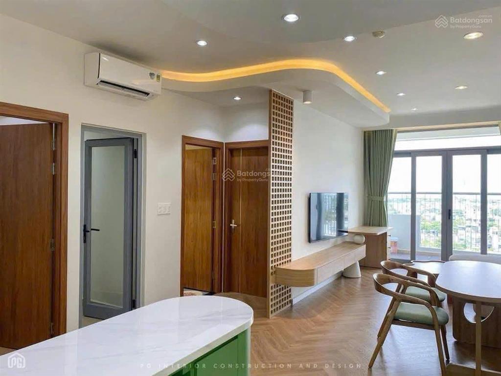 1 phòng ngủ tone xanh rộng xịn đẹp ở ngay tại gần quận 13