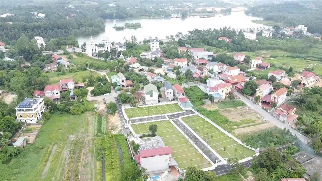 Chính chủ bán lô đất 2 mặt tiền giá rẻ