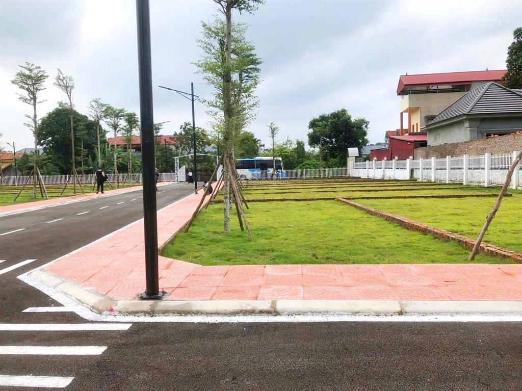 Chính chủ bán lô đất 2 mặt tiền giá rẻ