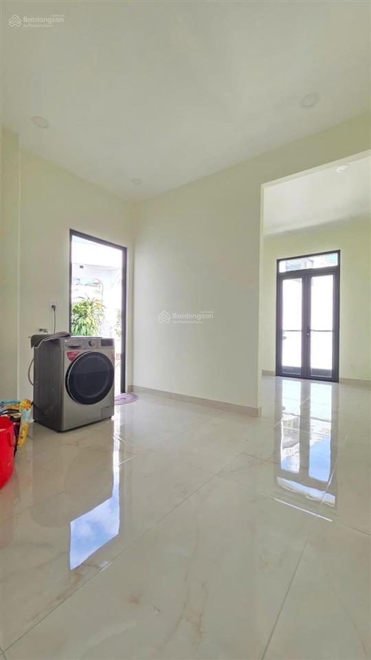 Có 1 không 2, nhà ngang 14m x 10m, 2 mặt tiền, 4 tầng, tặng kèm nội thất