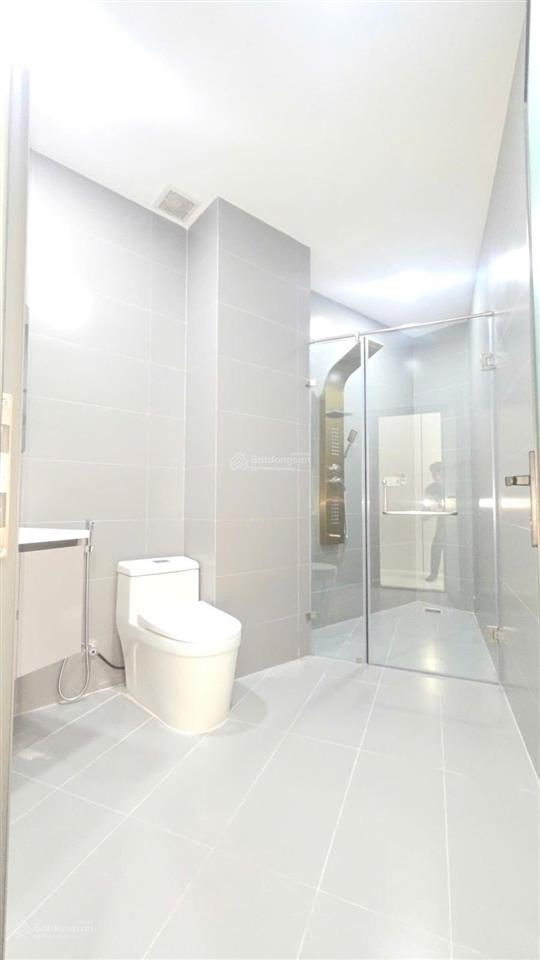 Có 1 không 2, nhà ngang 14m x 10m, 2 mặt tiền, 4 tầng, tặng kèm nội thất