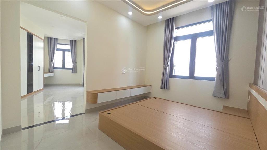 Có 1 không 2, nhà ngang 14m x 10m, 2 mặt tiền, 4 tầng, tặng kèm nội thất