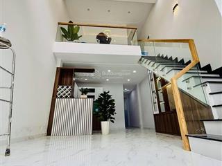 Định cư muốn bán nhà đường thành thái, p14, q10. gần siêu thị go.  0903 632 ***