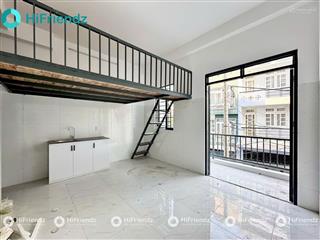 Phòng ban công cực rộng 32m2 giá rẻ 2tr5 đi bộ công viên phần mềm  fpt