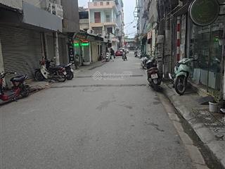 Đất đại mỗ 2 oto tránh kinh doanhvăn phòng đầu tư siêu lợi nhuận