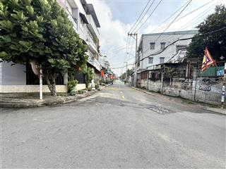 Ngang bề thế 8m, 2 mặt tiền giá siêu hời phù hợp mua đầu tư, bán đất tặng nhà đường số 7, linh tây