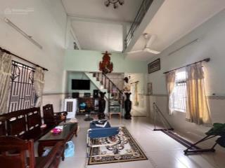 Nhà quốc lộ 13  135m2  ngang đẹp 9,7m  đối diện vạn phúc  dòng tiền 14tr/tháng  chỉ 6,4 tỷ