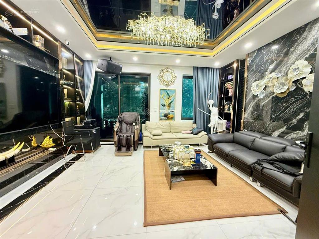 Bán gấp nhà phố minh khai  hàng xóm times city, ô tô đỗ quanh nhà, 124m2 x 5t thang máy, hơn 24 tỷ