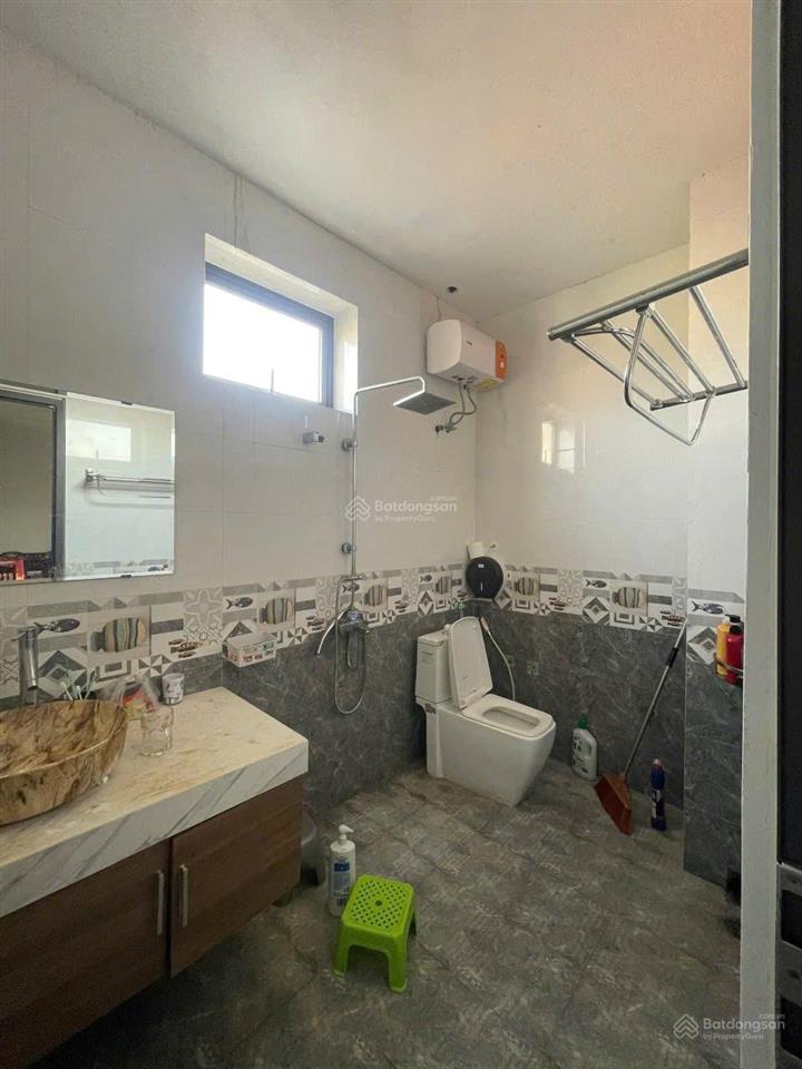 Bán nhà riêng 2 mặt tiền ở bán đảo bảo ninh xinh đẹp, đi bộ 10p ra tắm biển