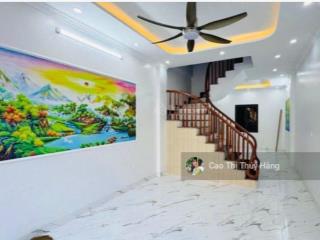 Bán nhà mới phân lô  ngô quyền  tặng sân chơi 120m2 trước nhà  8.8 tỷ