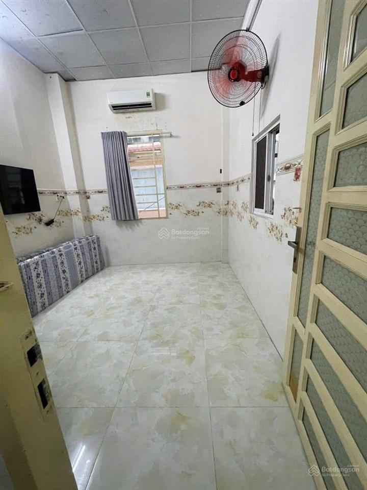 Nhà góc 3 mặt tiền chợ kinh doanh đường trần văn thành, phường 8, quận 8