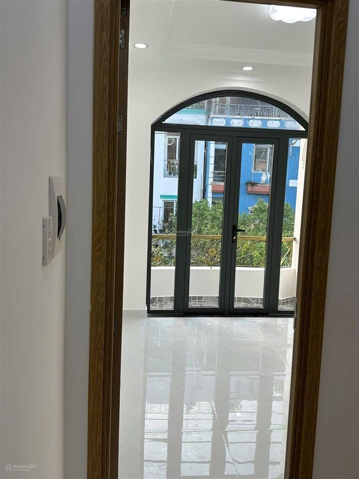 Bán nhà mới mặt tiền kinh doanh đường tạ quang bửu phường 3 quận 8