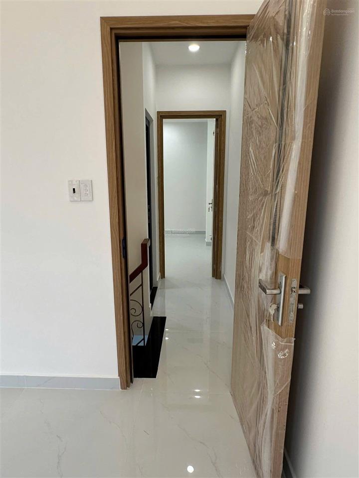 Bán nhà mới mặt tiền kinh doanh đường tạ quang bửu phường 3 quận 8