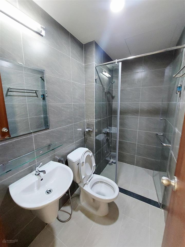 Bán 2 căn hộ lầu 4 và 9 chung cư green river phạm thế hiển p6,q8