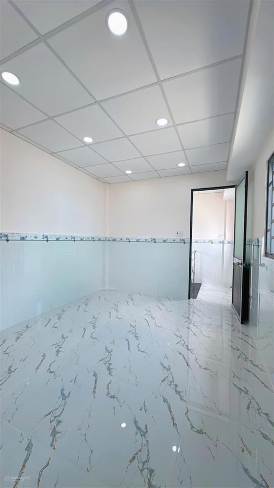 Bán nhà mới đẹp cách mặt tiềm ụ cây 10m thẳng thuộc phường 10 quận 8