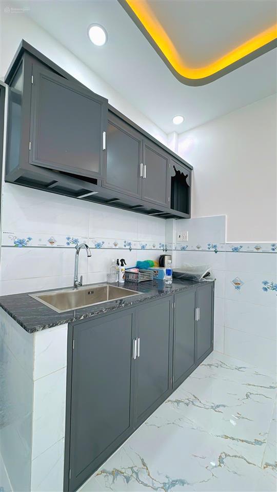 Bán nhà mới đẹp cách mặt tiềm ụ cây 10m thẳng thuộc phường 10 quận 8